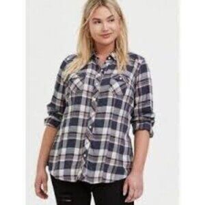Torrid Women's Flannel Shirt Button Front Long Sleeve Plaid Black White Size 2X
